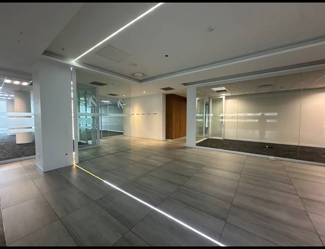 893M² OFFICE TO LET IN SANDTON CENTRAL